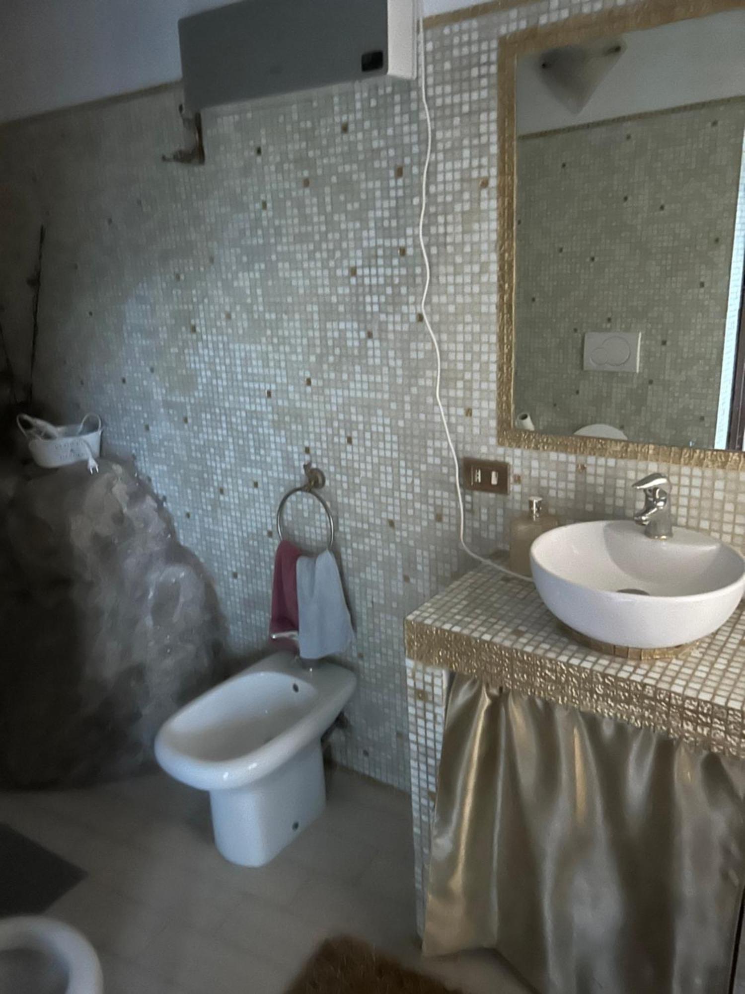 Locanda Verde Vaiano  ภายนอก รูปภาพ